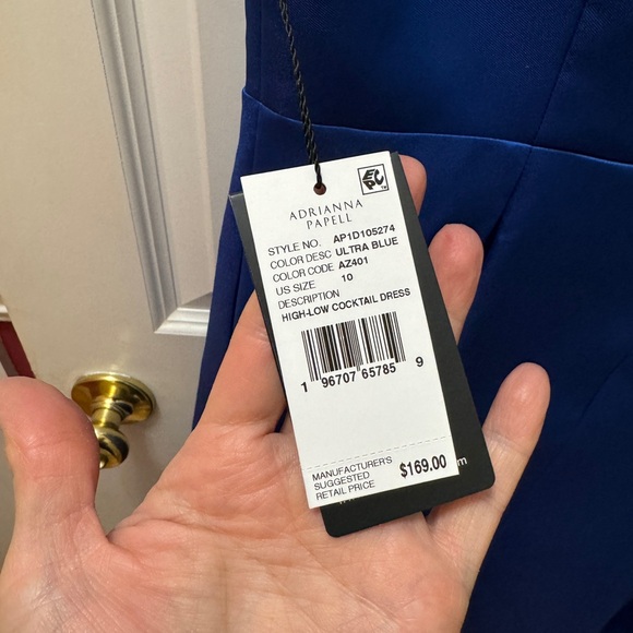 Adrianna Papell High School  stunning ultra blue high-low cocktaill dress. 👗 - Picture 7 of 17